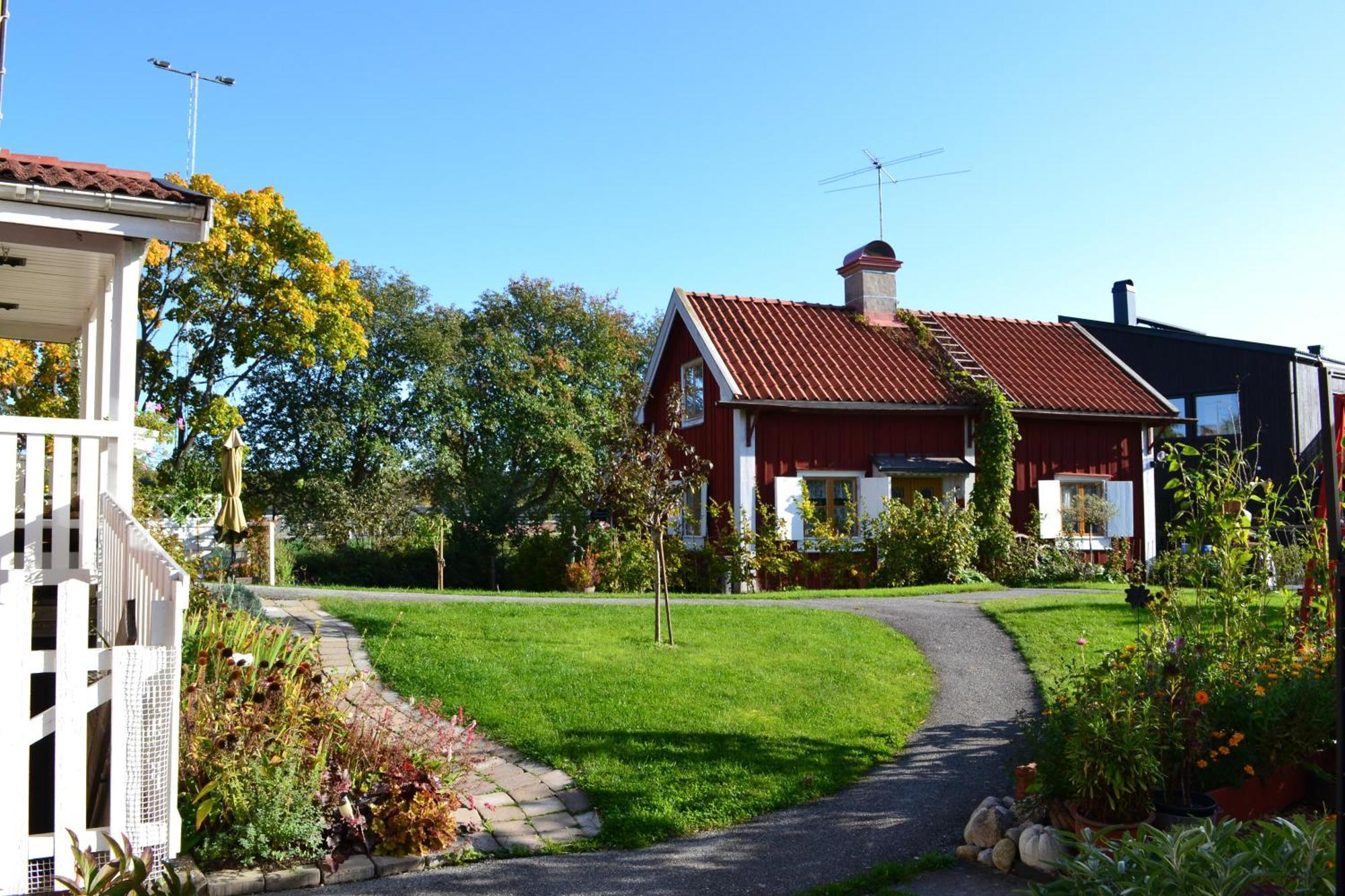 Rustik Stuga Med Lantlig Kaensla Naera Oerebro City 외부 사진